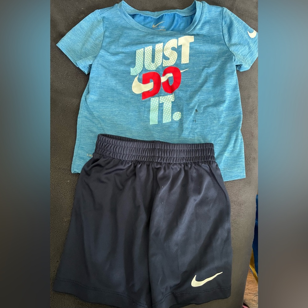 Nike toddler/baby dri-fit Navy Blue Shorts and light blue matching set